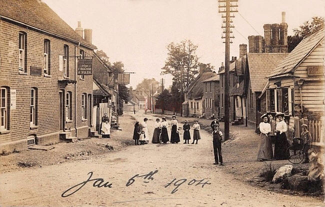 Chaise & Pair, 1 High Street, Barkway - in 1904