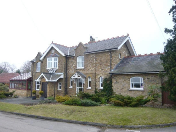 Three Hearts, Sacombe Road, Stoneyhills, Bengeo, Hertford - in February 2009