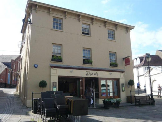 Curriers Arms, Market Square, Bishops Stortford - in September 2008