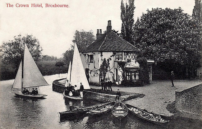 The Crown Hotel, Broxbourne