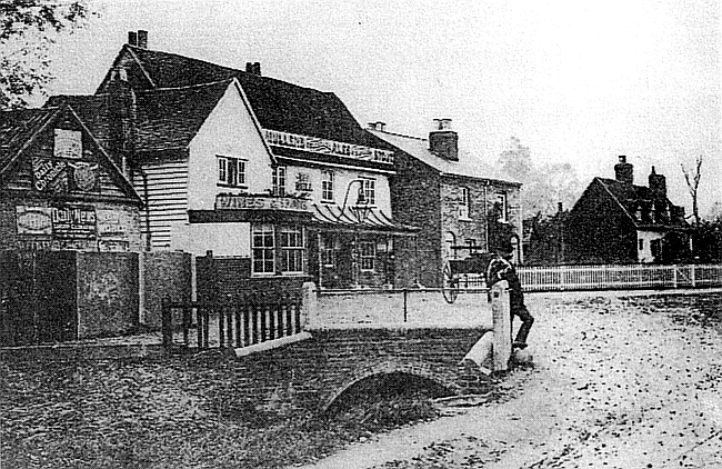 Bulls Head, Turnford, Cheshunt - circa 1902