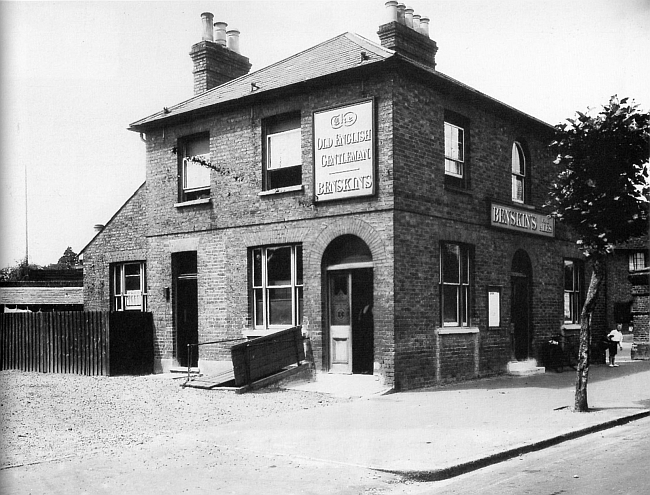 Old English Gentleman, Turners Hill, Cheshunt - circa 1938