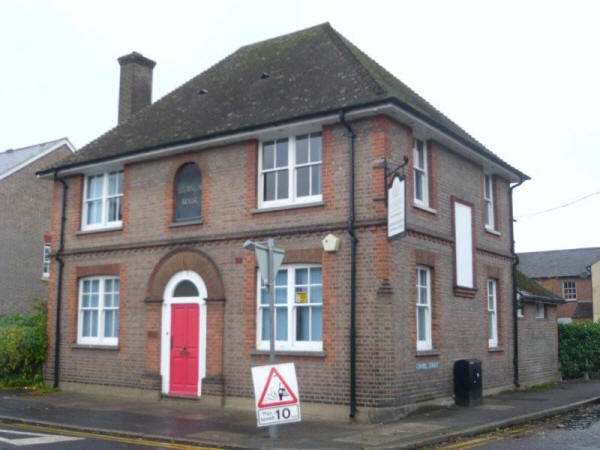 Brownlow Arms, Chapel Street, Berkhamsted. - in November 2008