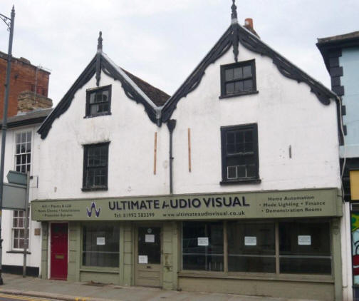 Kings Head, 24 St Andrew Street, Hertford - in May 2009