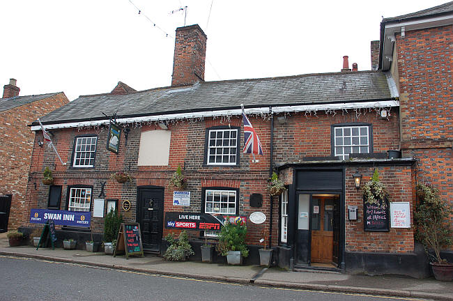 Swan, High Street, Markyate - in 2012