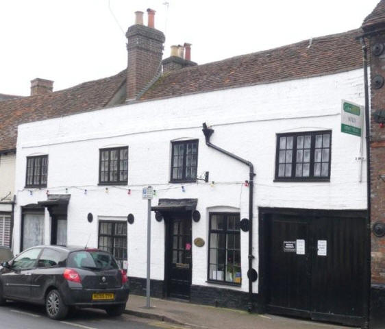 Tom in Bedlam, 52 High Street, Redbourn - in January 2009