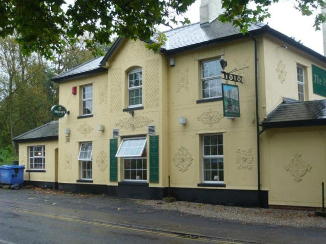 Railway Inn, Hatfield Heath Road, Sawbridgeworth - in October 2008