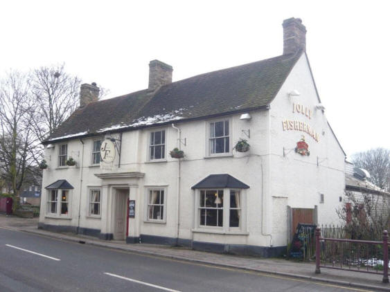 Railway Tavern, 8 Station Road, St Margarets, Hertfordshire - in February 2009