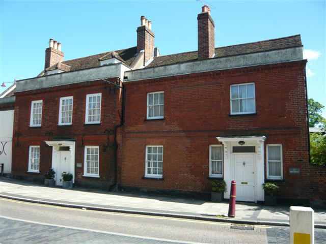 Pied Bull (Hotel), 2-4 High Street, Stanstead Abbotts, Hertfordshire - in June 2008