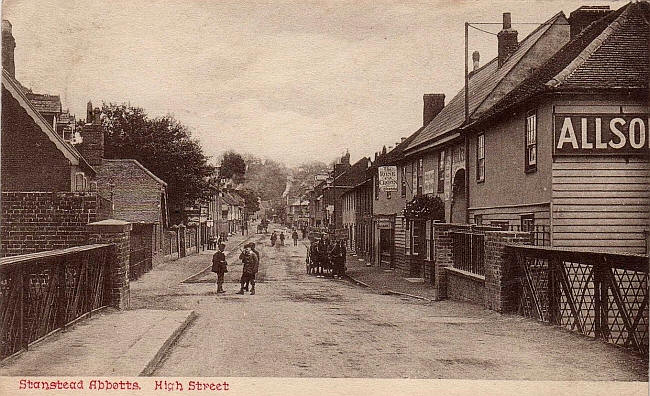 Rose & Crown, Stanstead Abbotts - circa 1906