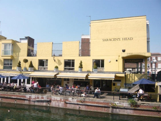 Saracens Head, Bridgefoot, High Street, Ware - in May 2009