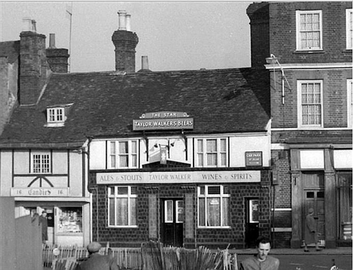 Star Inn, High Street, Ware - circa 1950