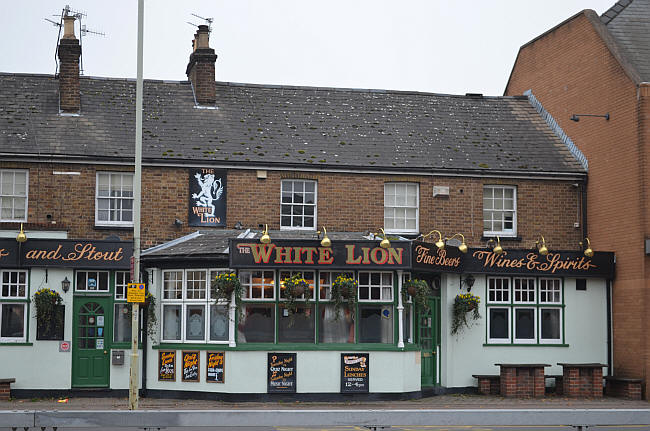 White Lion, St Albans Road, Watford - in November 2012