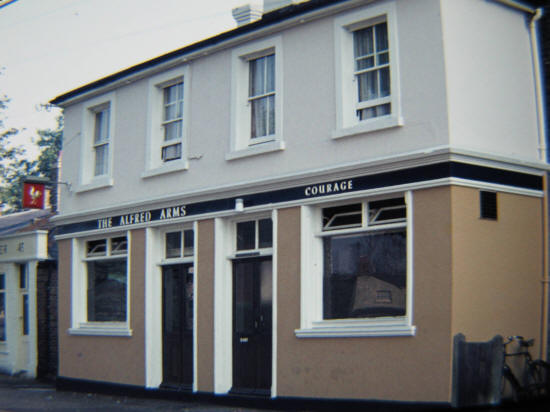 Alfred Arms, Newtown Green, Ashford - in August 1975