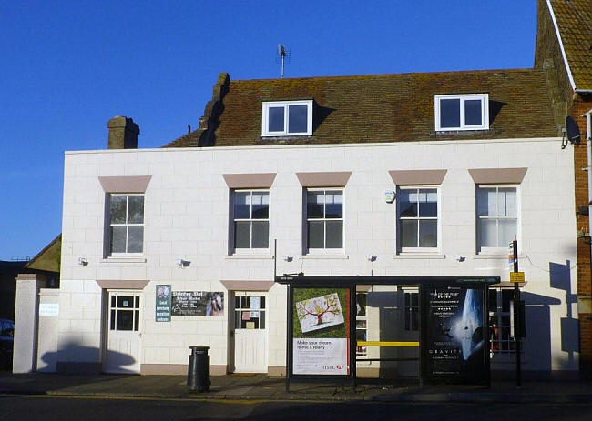 New Inn / Pewter Pot, The Square, Birchington - in November 2013