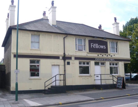 Oddfellows Arms, 72-74 West Hill, Dartford - in September 2009