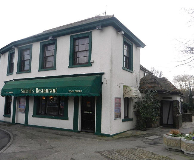 Nelson’s Head, 1 Prospect Road, Hythe - in January 2012