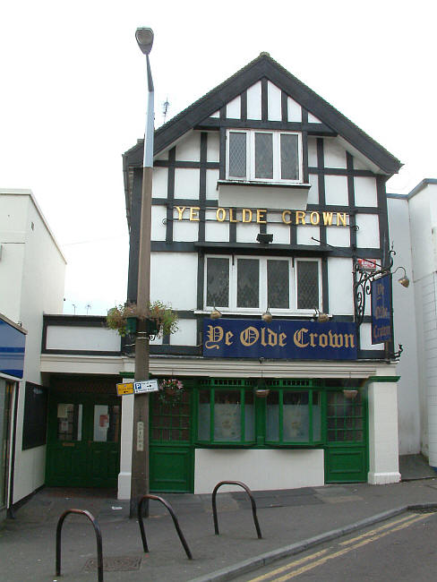 Ye Olde Crown, 23 High Street, Broadstairs - in October 2008