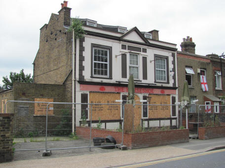 Horseshoe, 51 Cuxton Road, Strood, Rochester  - in June 2010