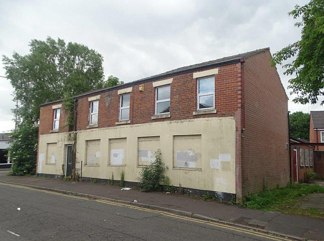 Meadows Arms, 42 & 44 Meadow Street, Preston, Lancashire - in June 2017