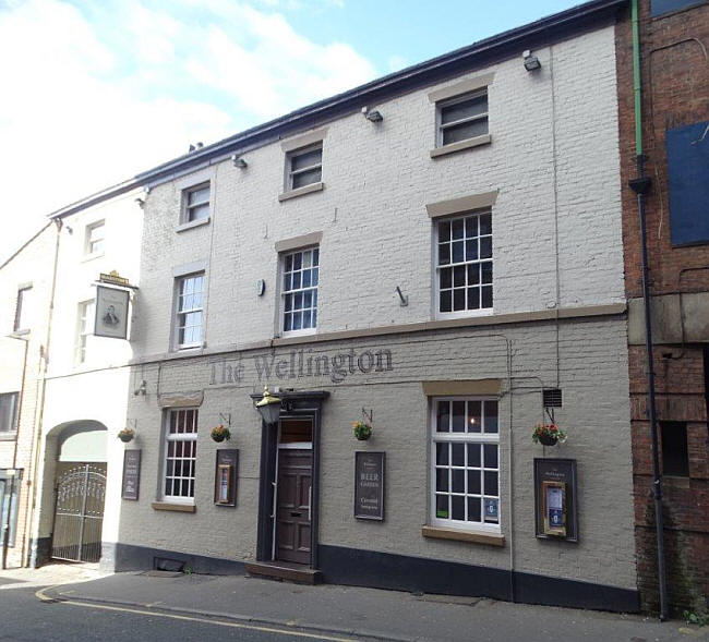 Wellington Inn, 40 Glovers Court, Preston, Lancashire - in May 2017