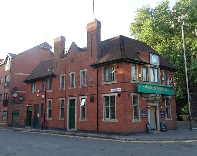 Swan & Rushes, 1 Infirmary Square, Leicester - in August 2016