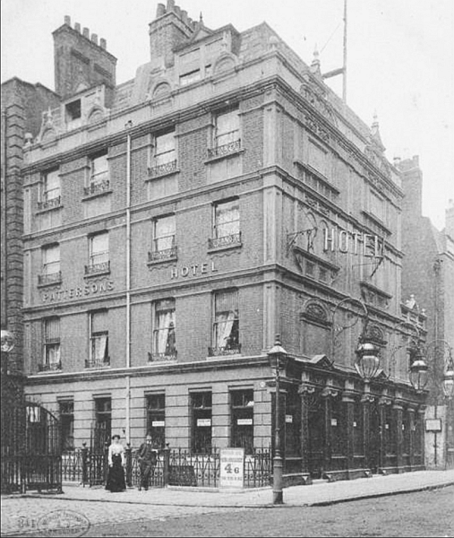 Pattersons Hotel, Charterhouse Square, Aldersgate ojn the corner of Carthusian street circa 1901