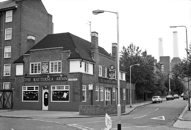Battersea Arms, 149 Thessaly road & Ascalon street, Battersea SW8 - in 1988