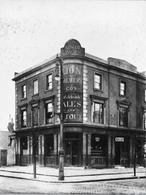 The Alscot Arms, Alscot Road at the corner of Willow Walk. The Landlord is George Edward Thomas in 1920