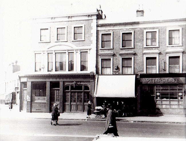 Blue Anchor, 251 Southwark Park Road, SE16 - in the 1950s
