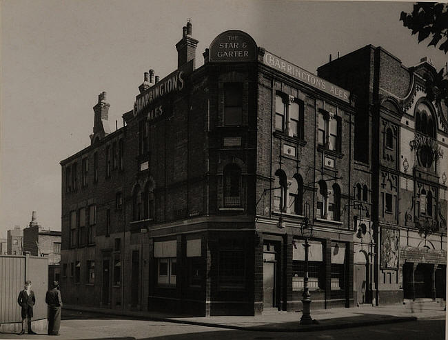 Star & Garter, 187 Abbey Street, Bermondsey SE1 - in 1942
