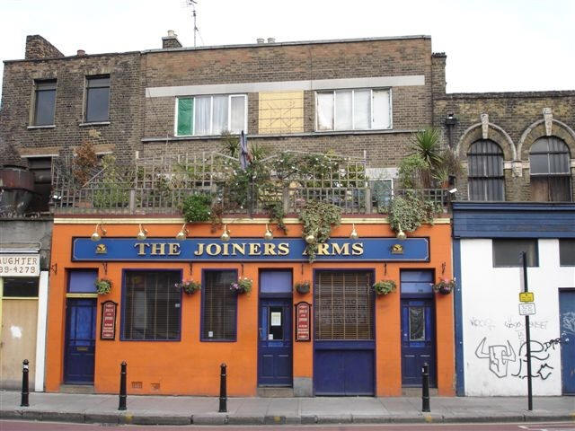 Joiners Arms, 118 Hackney Road - in September 2006
