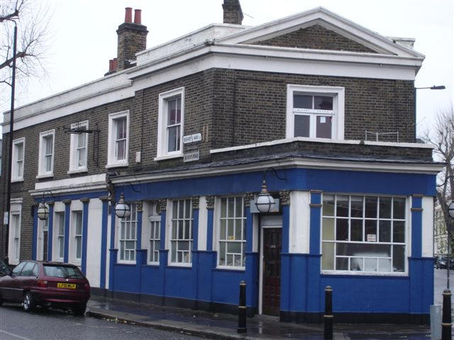 Prince of Wales, 76 Bishop’s Way, E2 - in December 2006