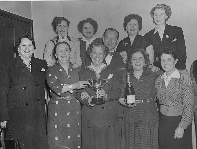 Weavers Arms Ladies Darts Team 1953