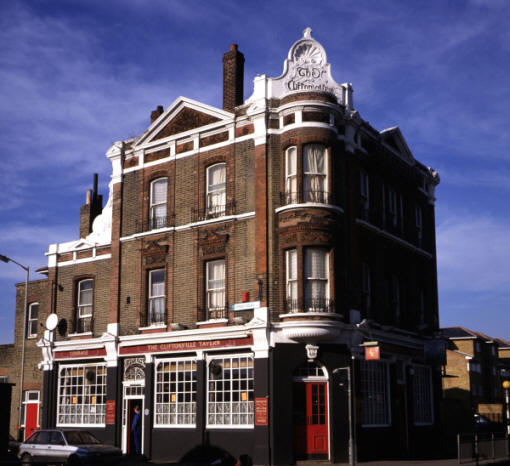 Cliftonville Tavern, 128 Ilderton Road, Bermondsey SE16 - in 1997