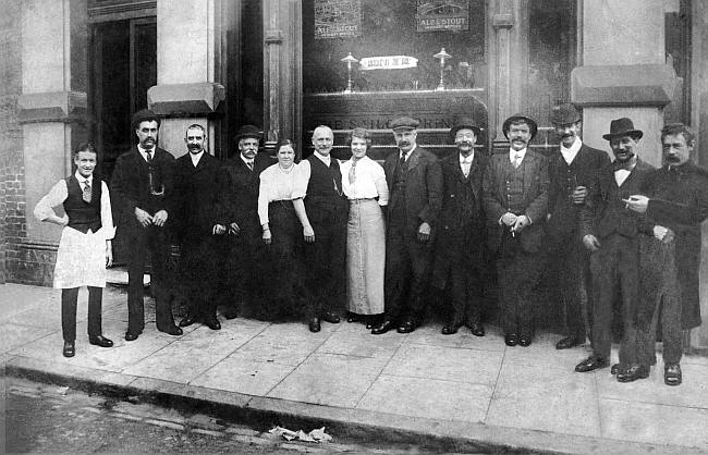 Sailor Prince, Gordon Road, Peckham in 1914 - landlord is Alexander Hannah