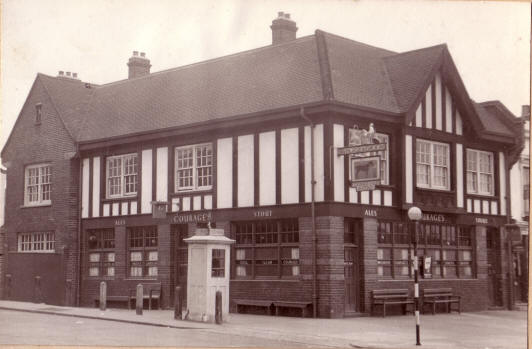 Horse and Groom, 602 Woolwich Road, Charlton