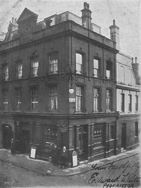 Bedford Arms, 9 Pont Street & Cadogan lane, Chelsea - in 1905 with landlord Edward White