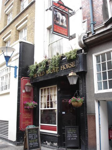 White Horse, 2 St Clement's Lane, WC2 - in May 2007