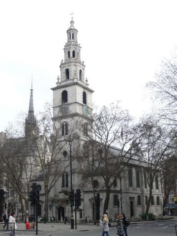 St Clement Danes - in March 2008