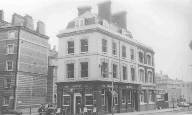 Butchers Arms, 56 Farringdon Road - in 1986