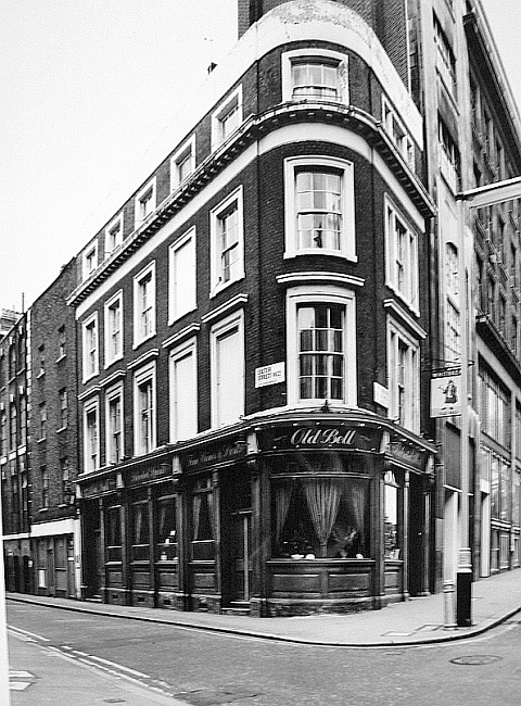 Old Bell, 23 Wellington Street, St Paul, Covent Garden