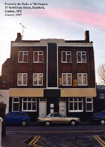 Duke of Wellington, 37 McMillian Street - in January 2007