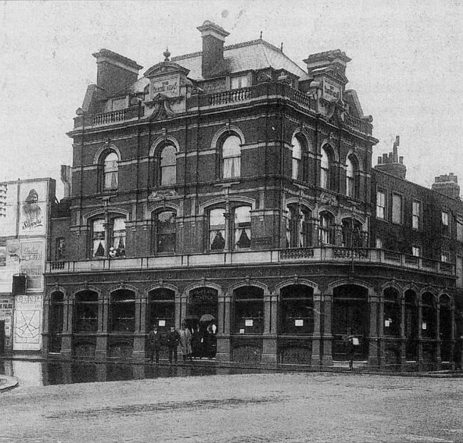 Dukes Head, 235 New Kings Road, Fulham SW6 - in the 1920s
