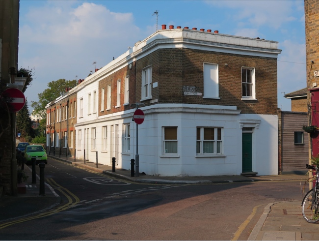  The former Painters Arms, Churchfields on the corner of Roan Street, Greenwich. In 2022.