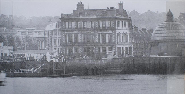 Pier, former hotel, Greenwich