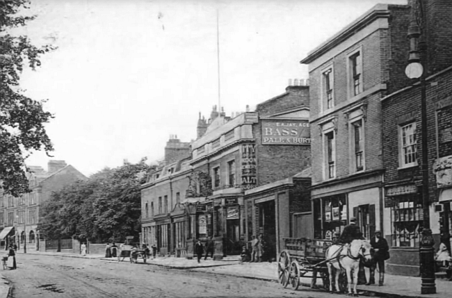 Crooked Billet, Upper Clapton road, Hackney - circa 1910 with landlady Mrs Mary A E Jay