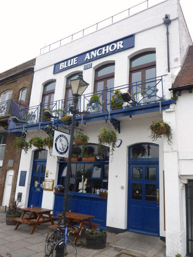 Blue Anchor, 13 Lower Mall, W6 - in April 2010