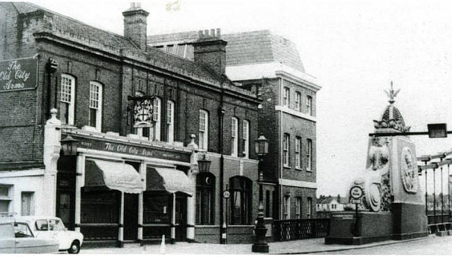 Old City Arms, 107 Hammersmith Bridge Road, W6
