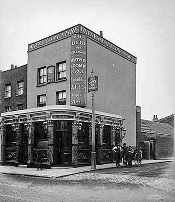 Duke of Wellington, Balls Pond road and Culford road with landlord, John Carpenter, in 1881.